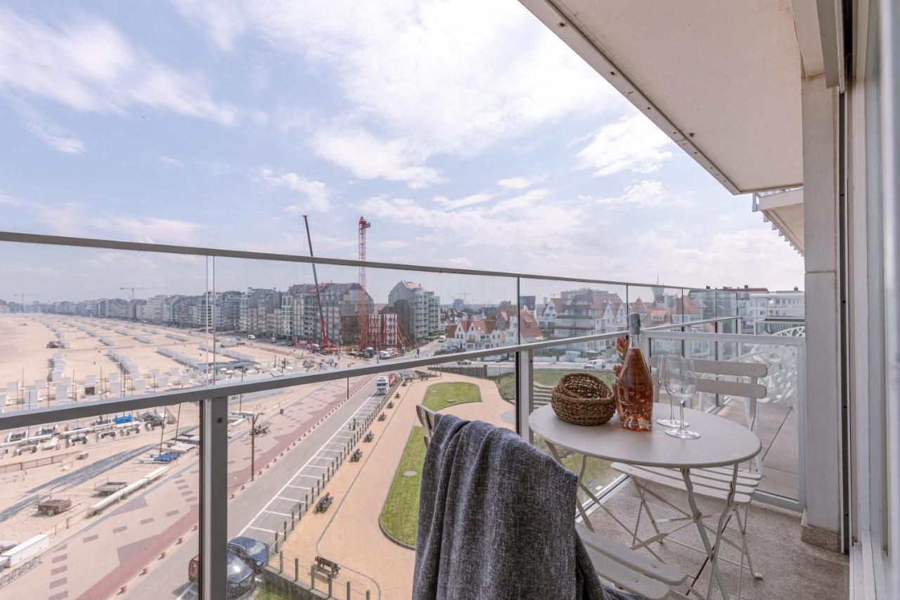 Stunning Studio With Sea-View And Terrace Appartement Knokke-Heist Buitenkant foto
