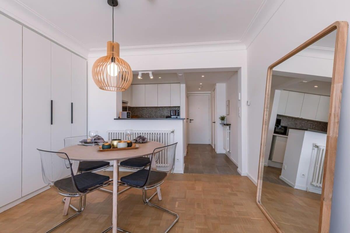 Stunning Studio With Sea-View And Terrace Appartement Knokke-Heist Buitenkant foto