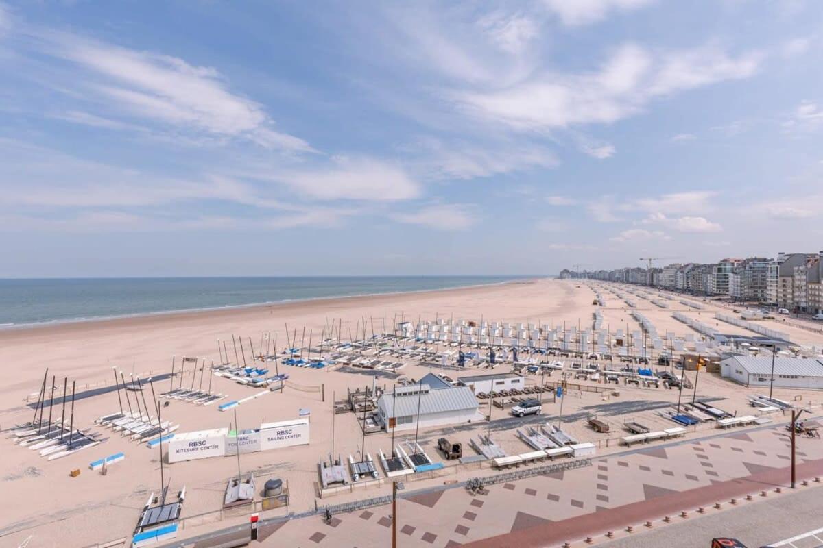 Stunning Studio With Sea-View And Terrace Appartement Knokke-Heist Buitenkant foto